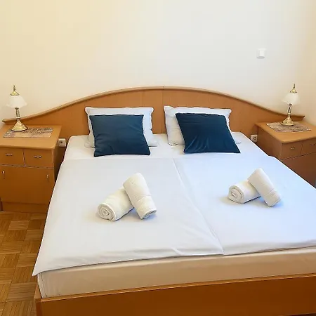 Ana Marija - Golf アパート *